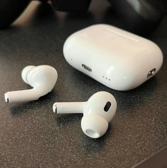 Apple Airpods Pro (2nd Generation) ANC Dubai Copy - Image 2